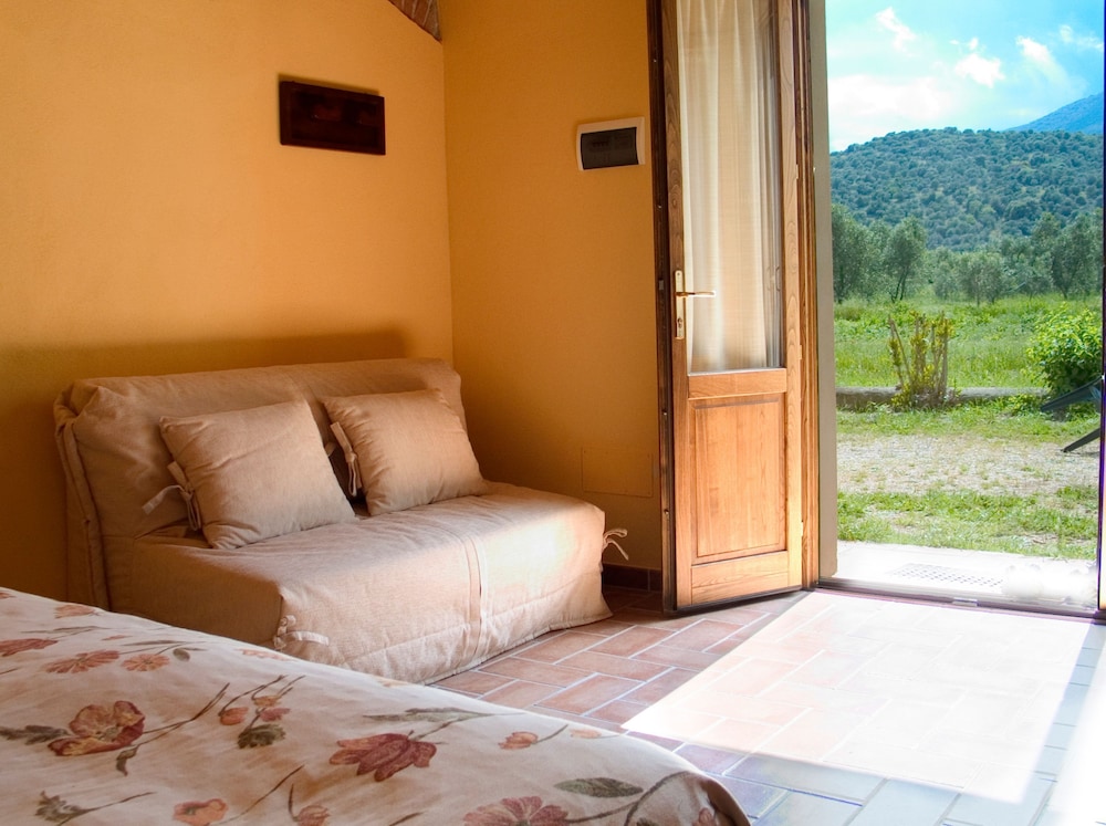 Family Quadruple Room, Garden Area photo 1