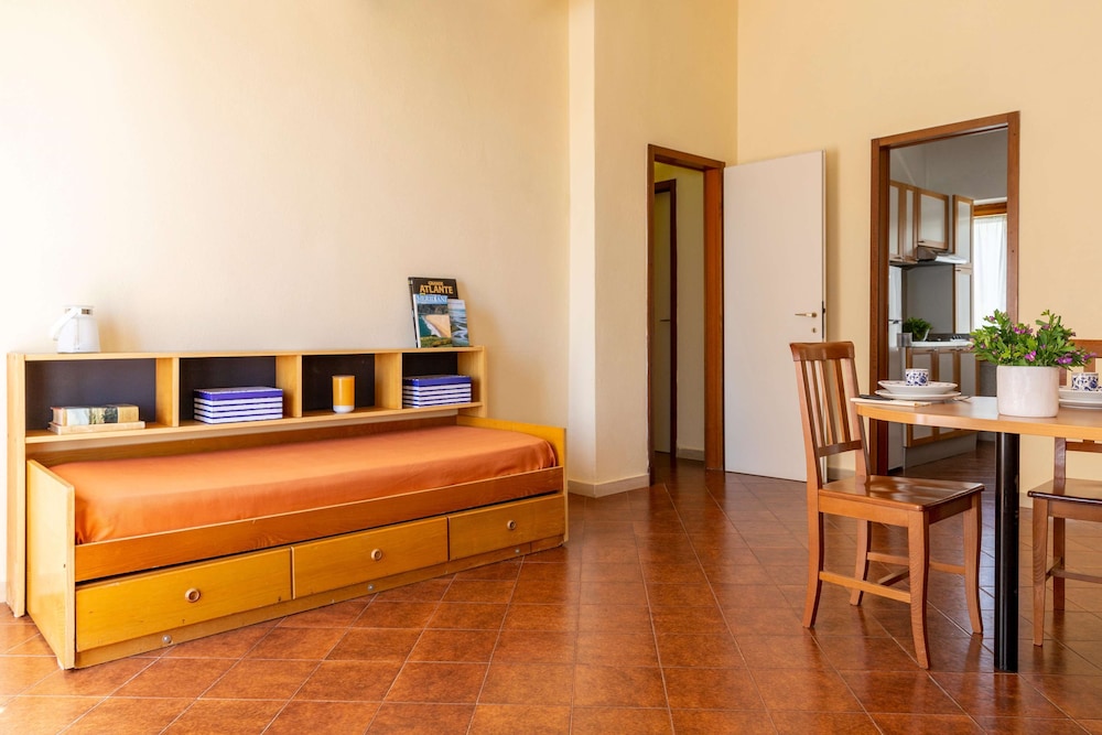 Premium Apartment - Photo 13