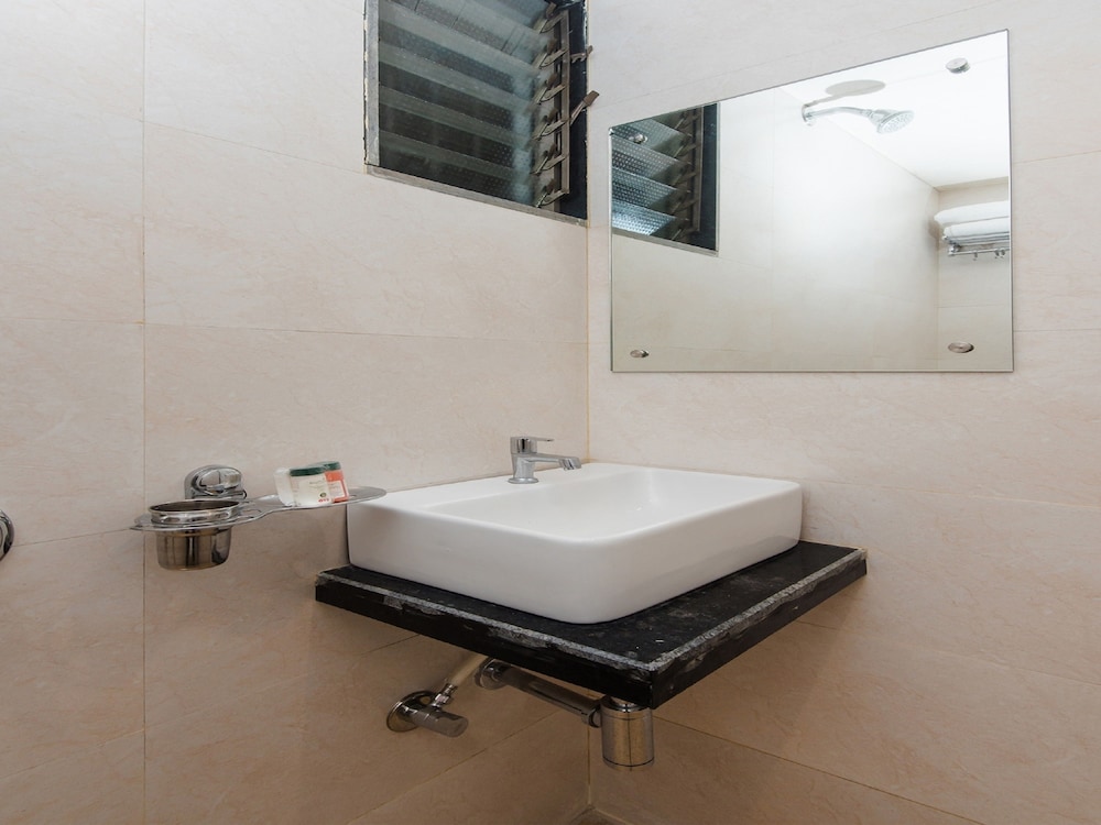 Double Or Twin Room photo 3