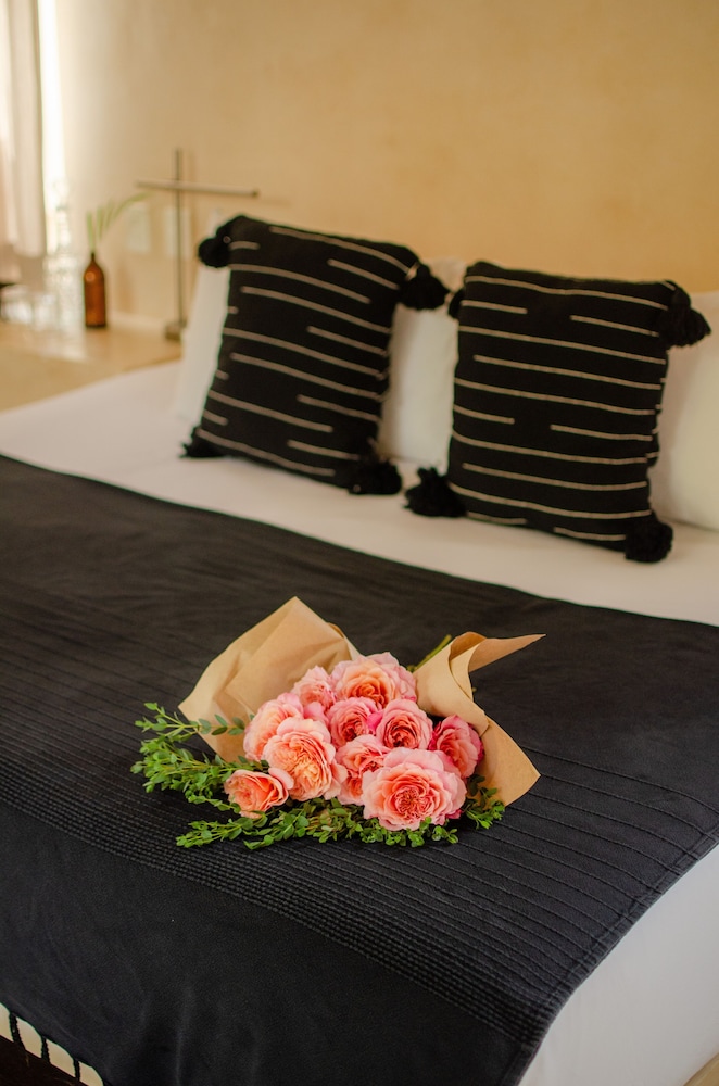 Room, Ocean View - Photo 2