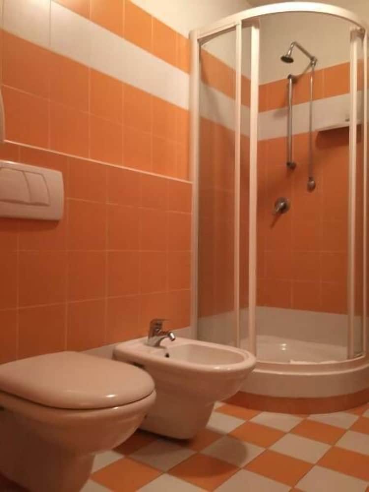 Mevrouw Vigna, Foto 7