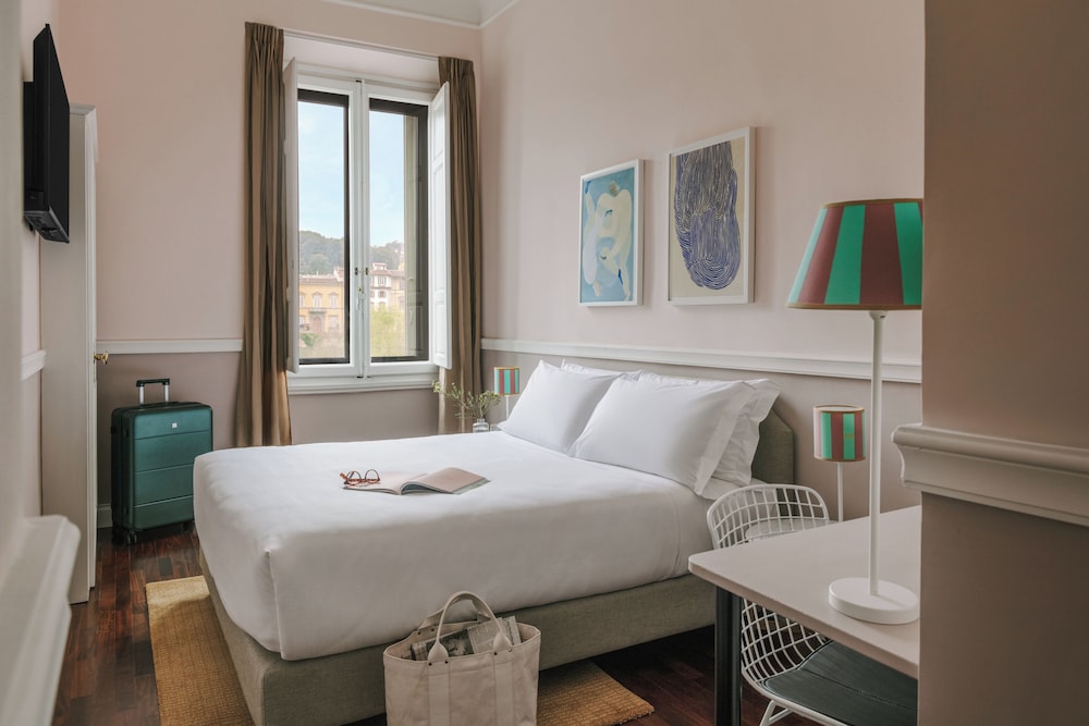 Room, 1 Queen Bed, River View photo 1