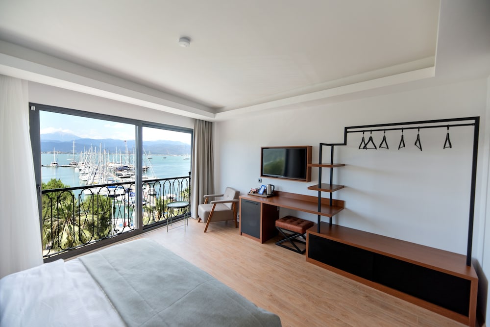 Panoramic Double Room, Sea View - Photo 1