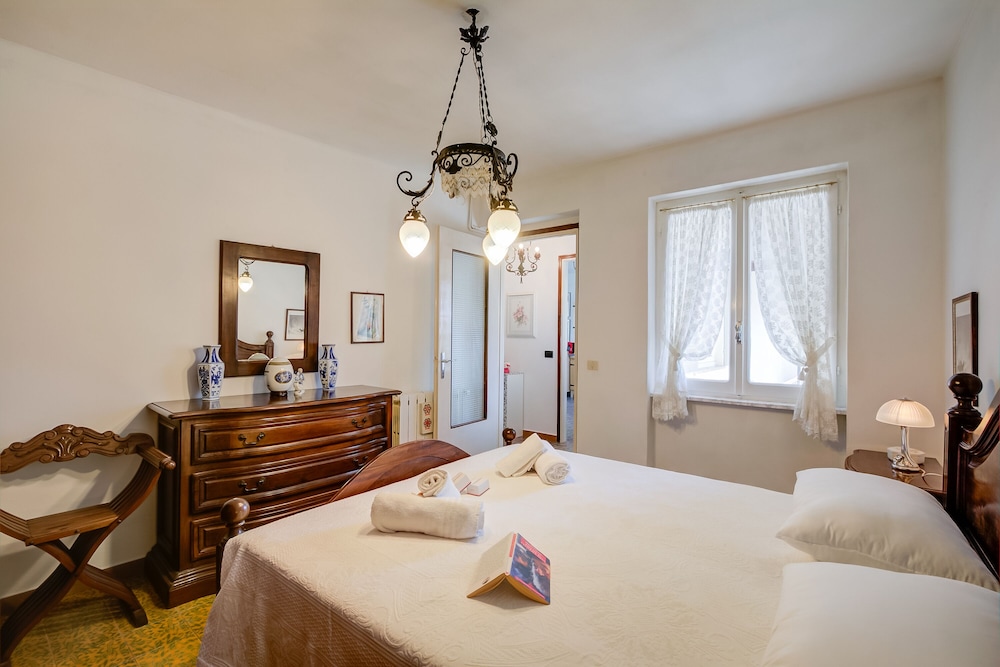 Family Apartment, Multiple Bedrooms (Il Cortiletto di Marina Pet Friendly) photo 1