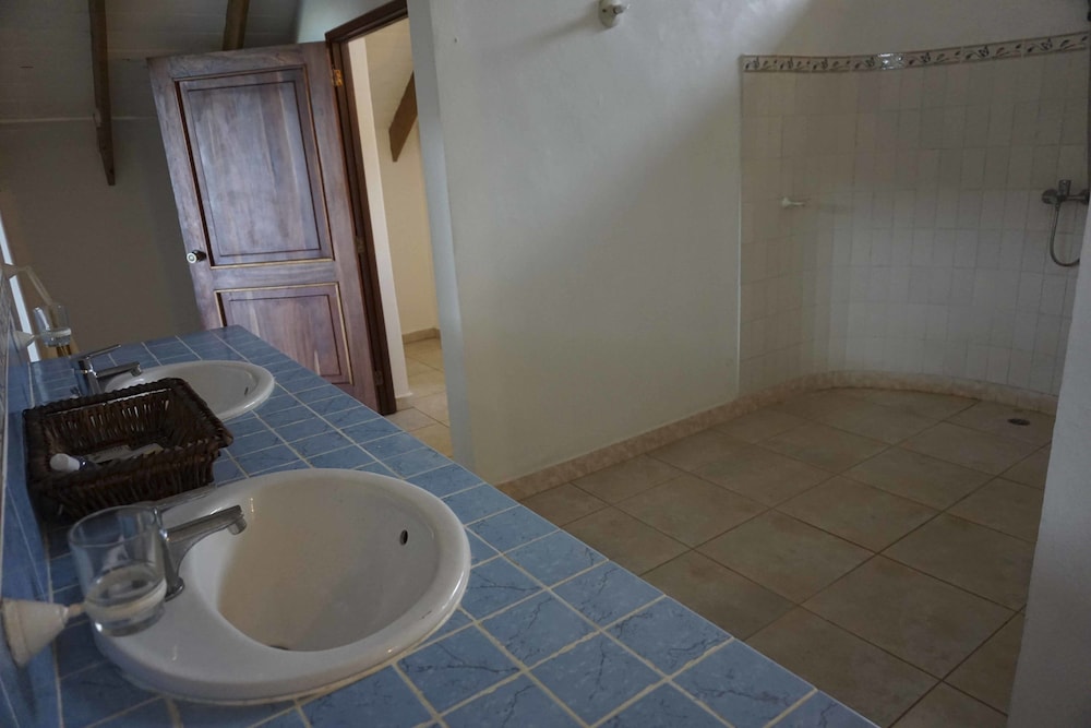 Five Bedroom Villa