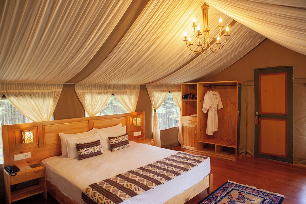 Deluxe Twin Room, Patio, Mountain View