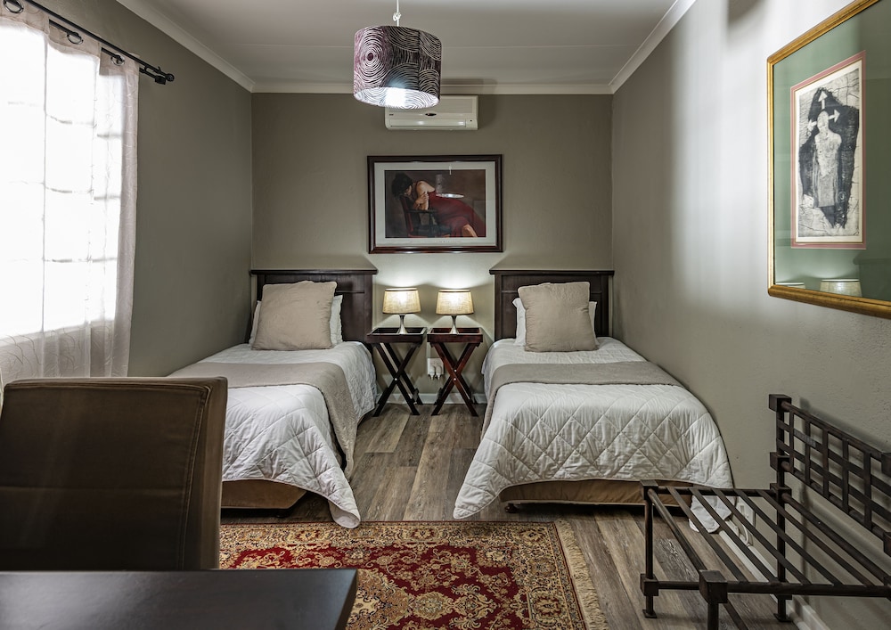 Luxury Apartment photo 2