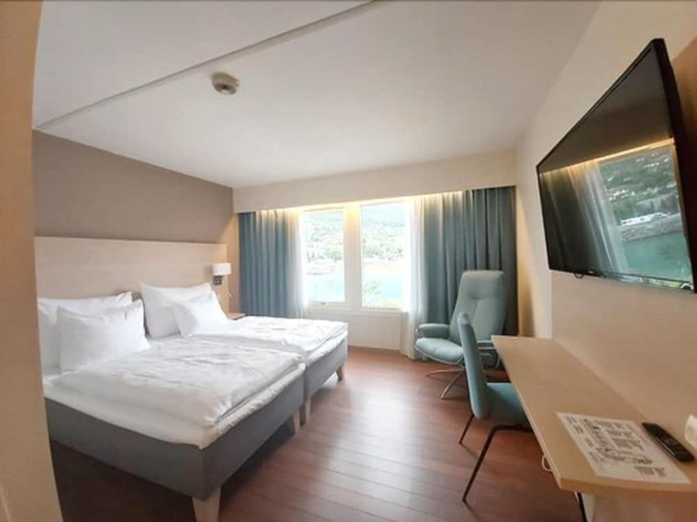 Double Room, River View - Photo 4