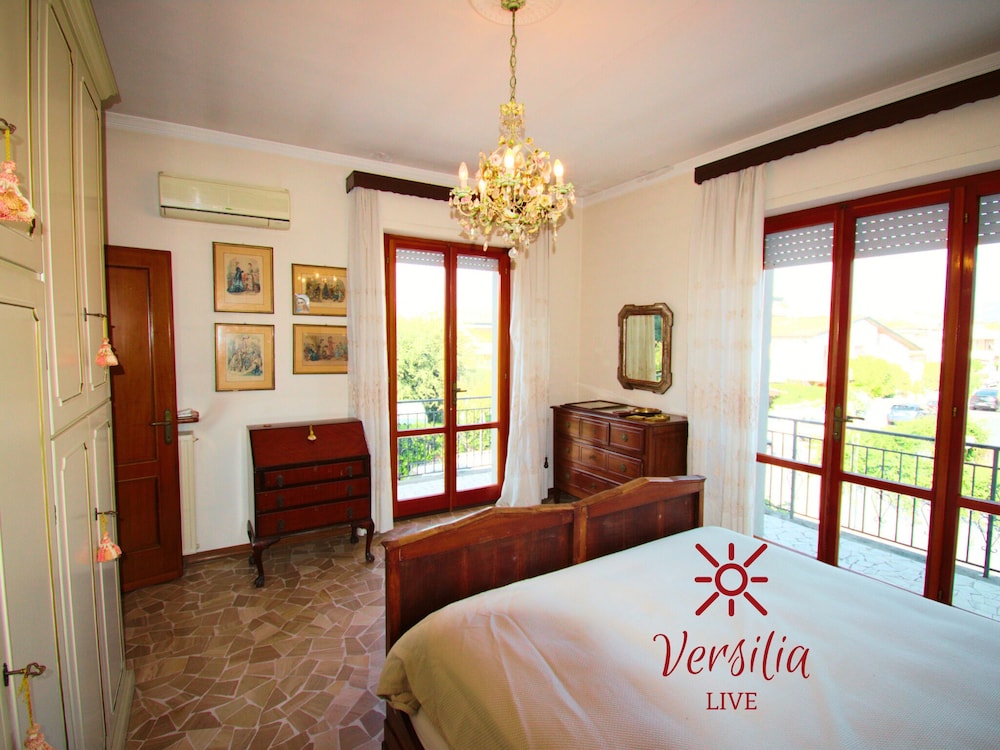 House, 2 Bedrooms, Smoking, Balcony