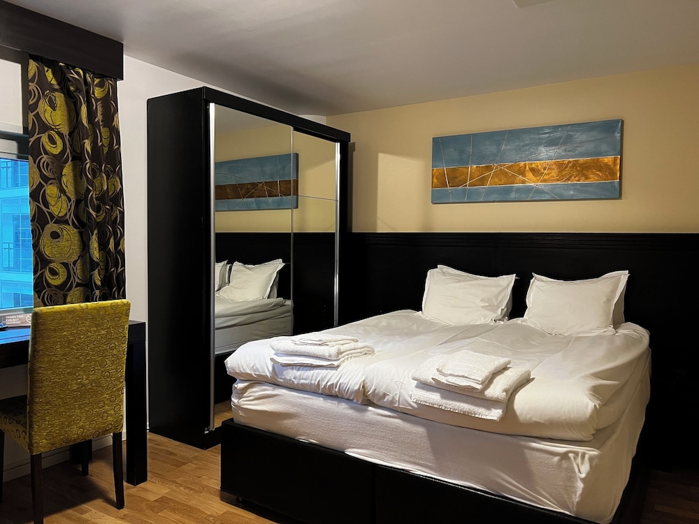 Basic Double Room