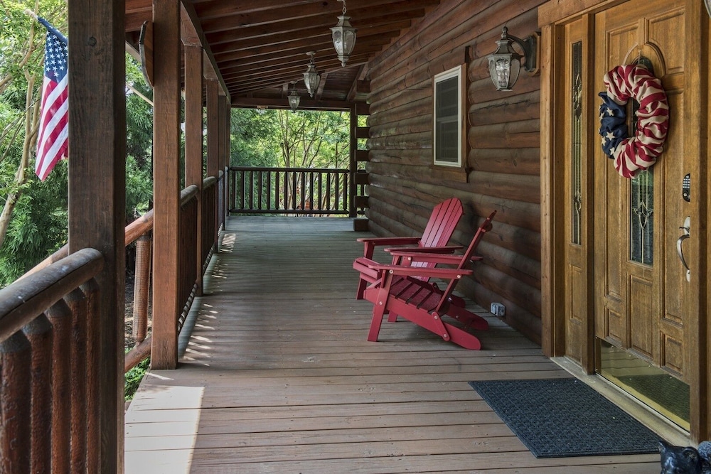 Cabin, 4 Bedrooms photo 2