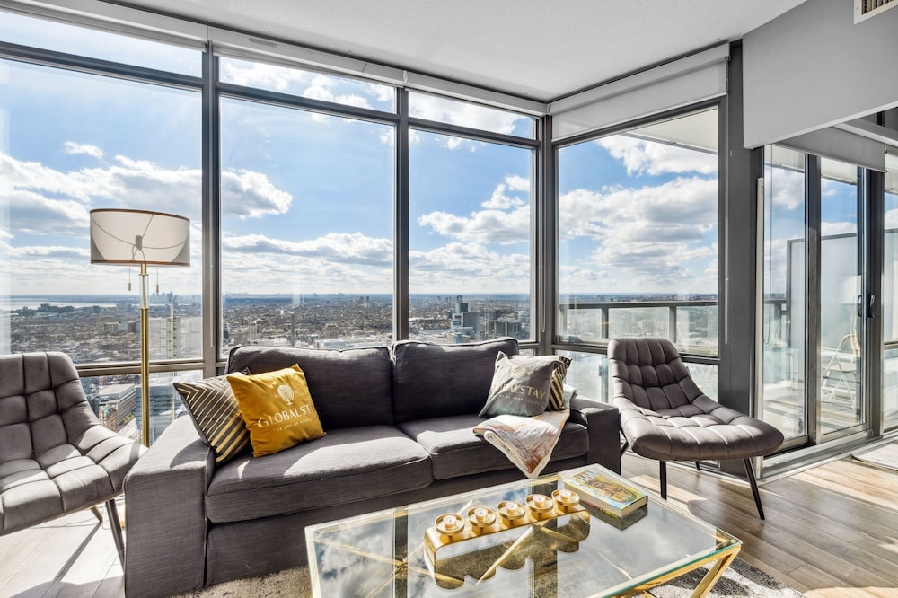 Elite Apartment, 3 Bedrooms, Balcony, Lake View