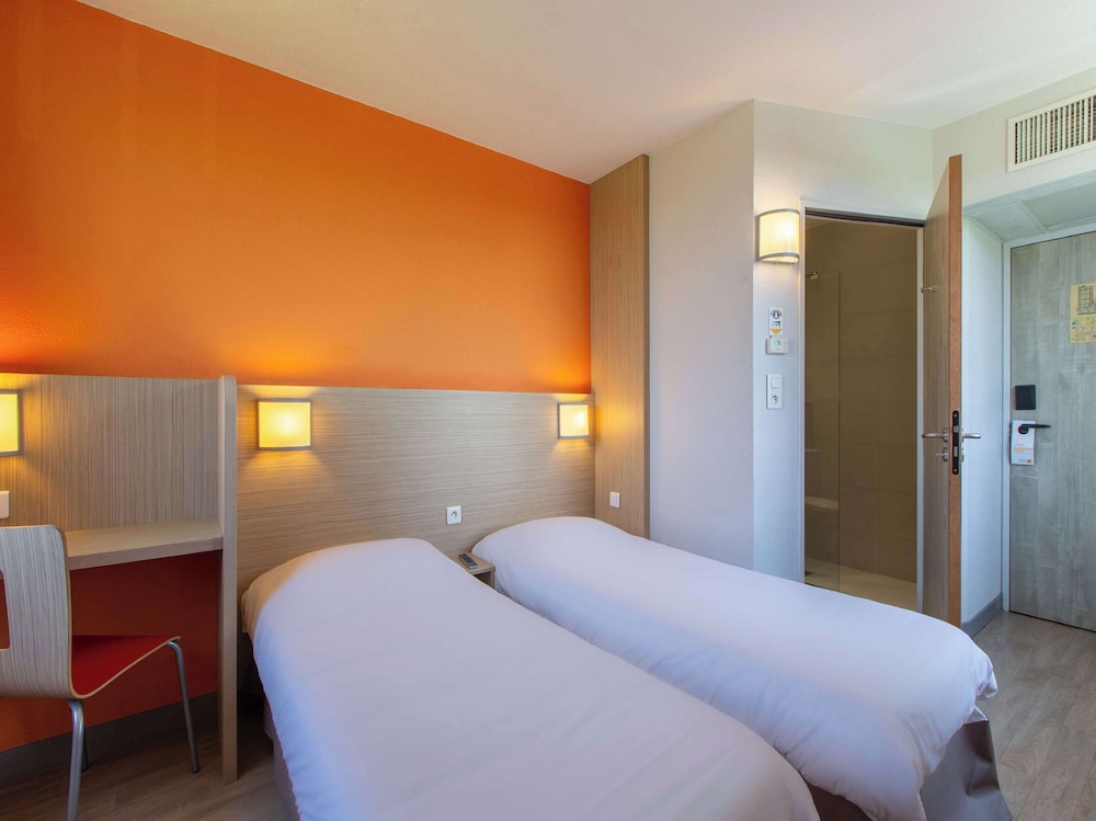 Standard Room, 2 Twin Beds