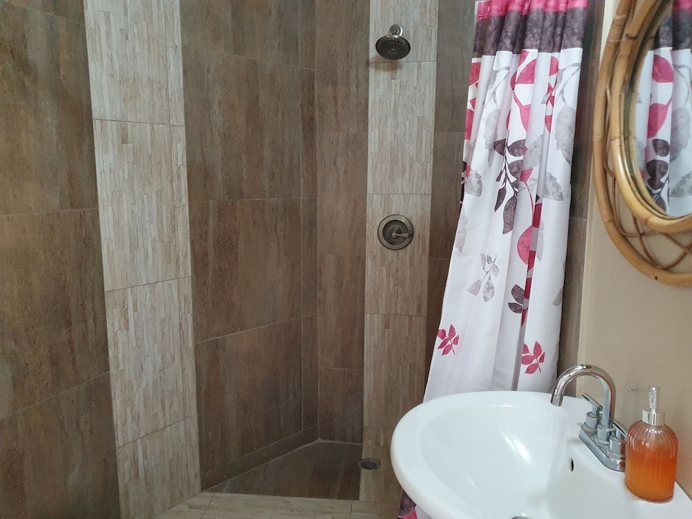 Standard Room - Photo 3