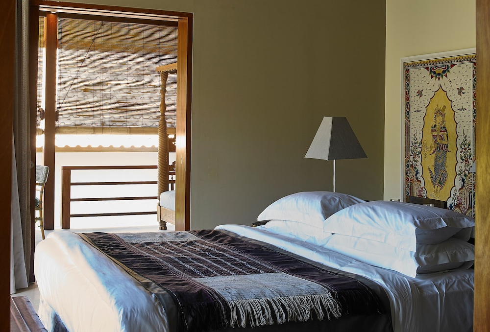 Available room thumbnail 5