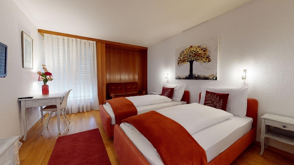 Comfort Twin Room