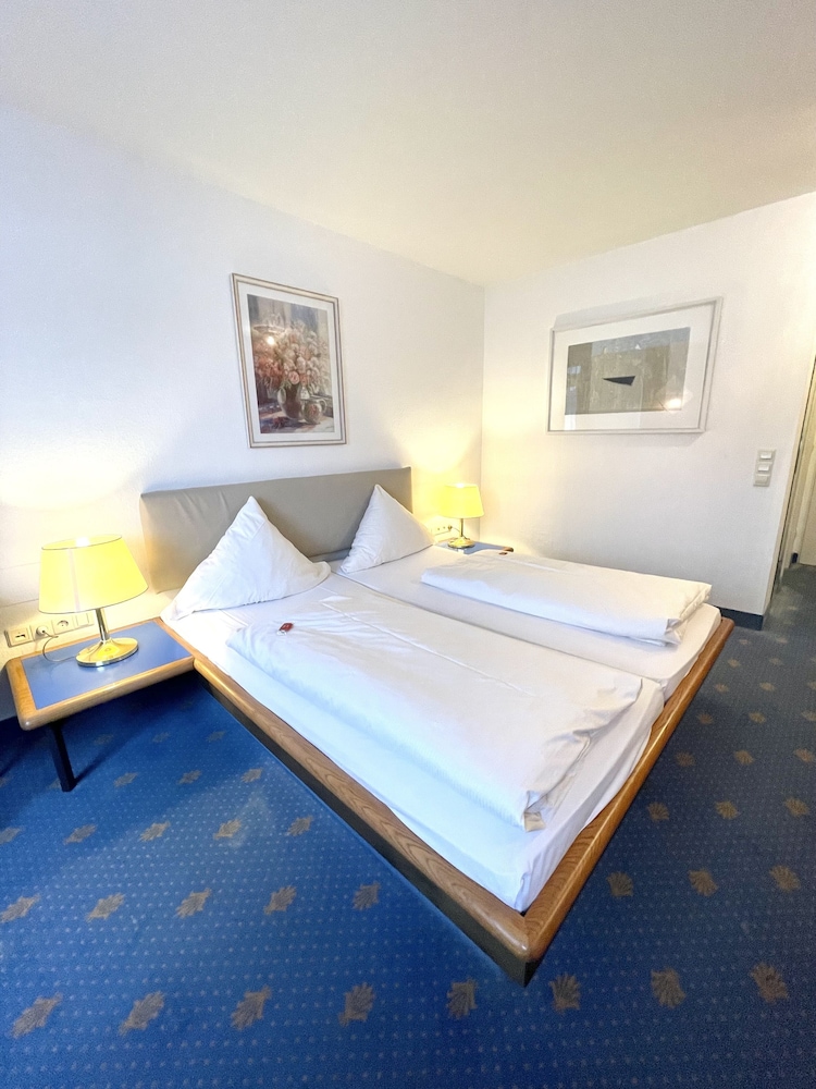 Double or Twin Room, Courtyard View photo 3