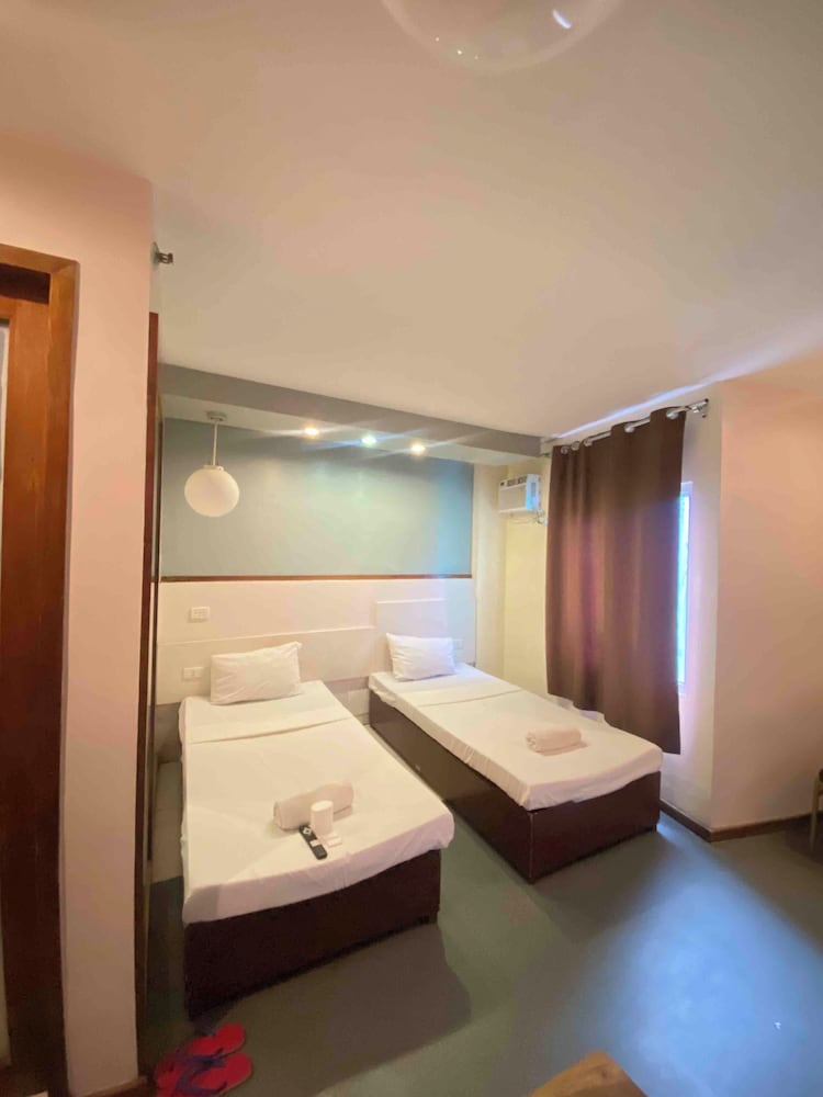 Comfort Twin Room, City View