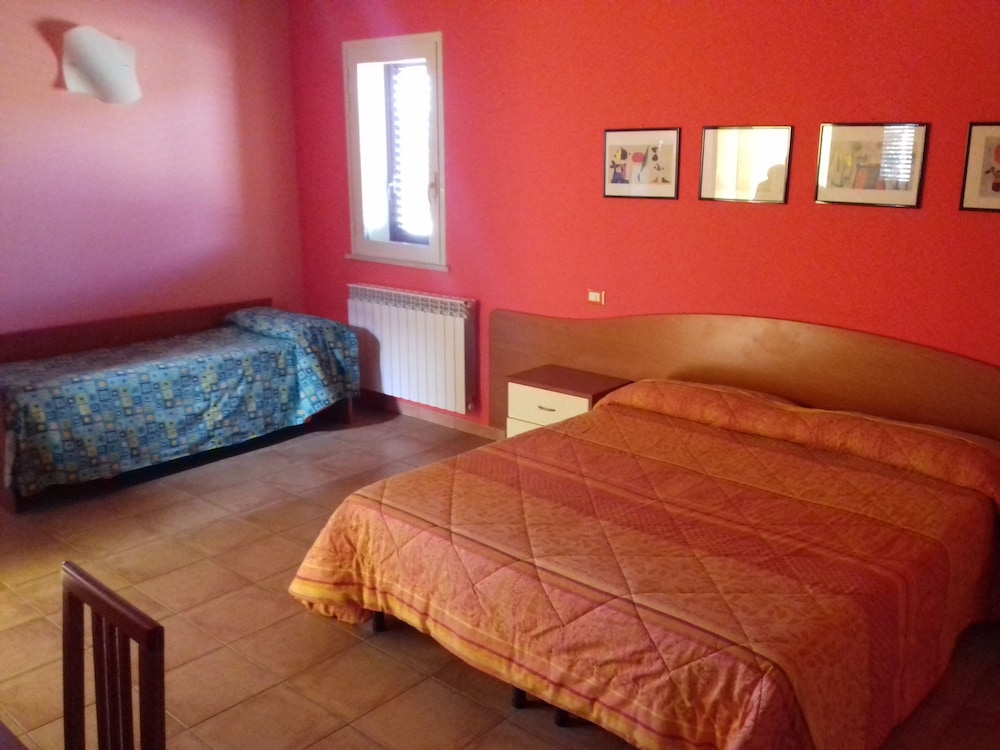 Double or Twin Room photo 2