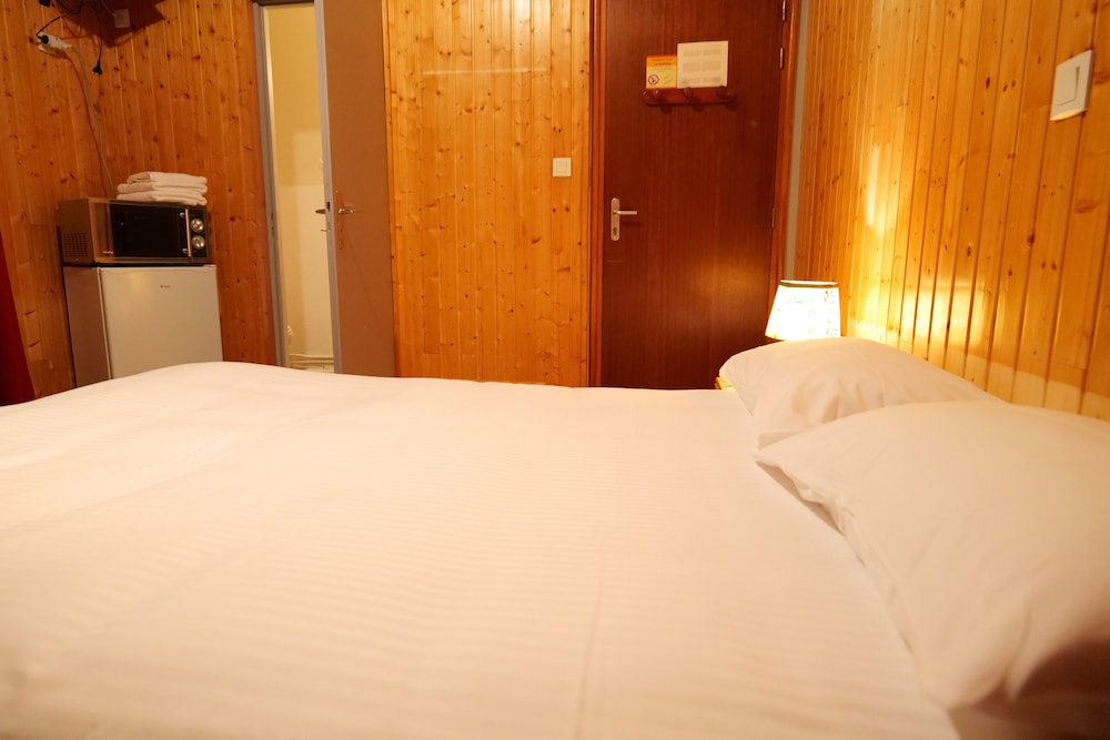Comfort Double Room, 1 Double Bed, Ensuite, Mountain View