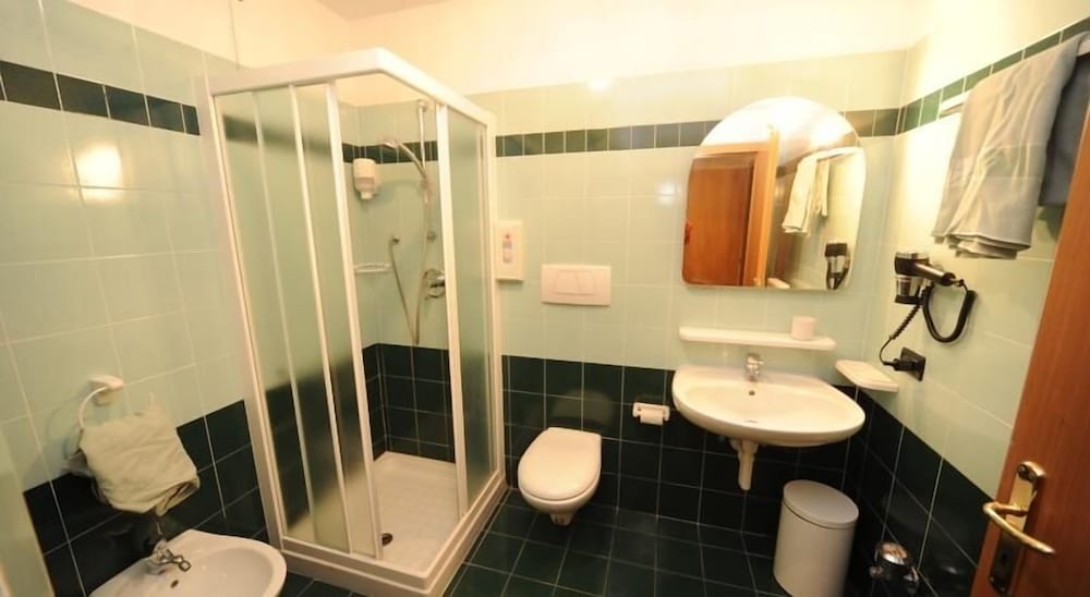 Classic Double Room photo 3