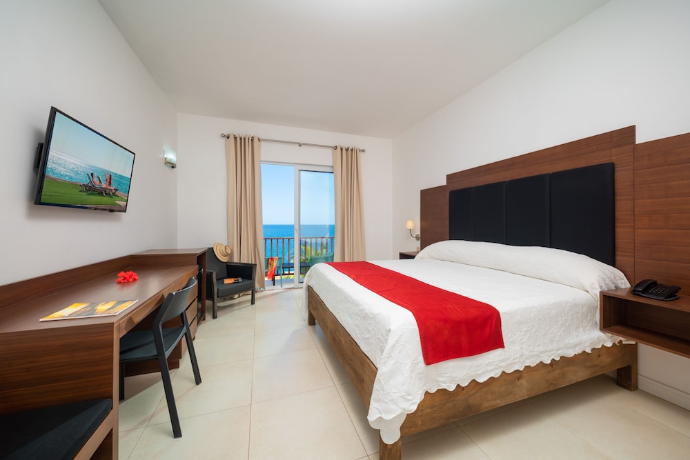 Deluxe Suite, 2 Bedrooms, Sea View photo 2