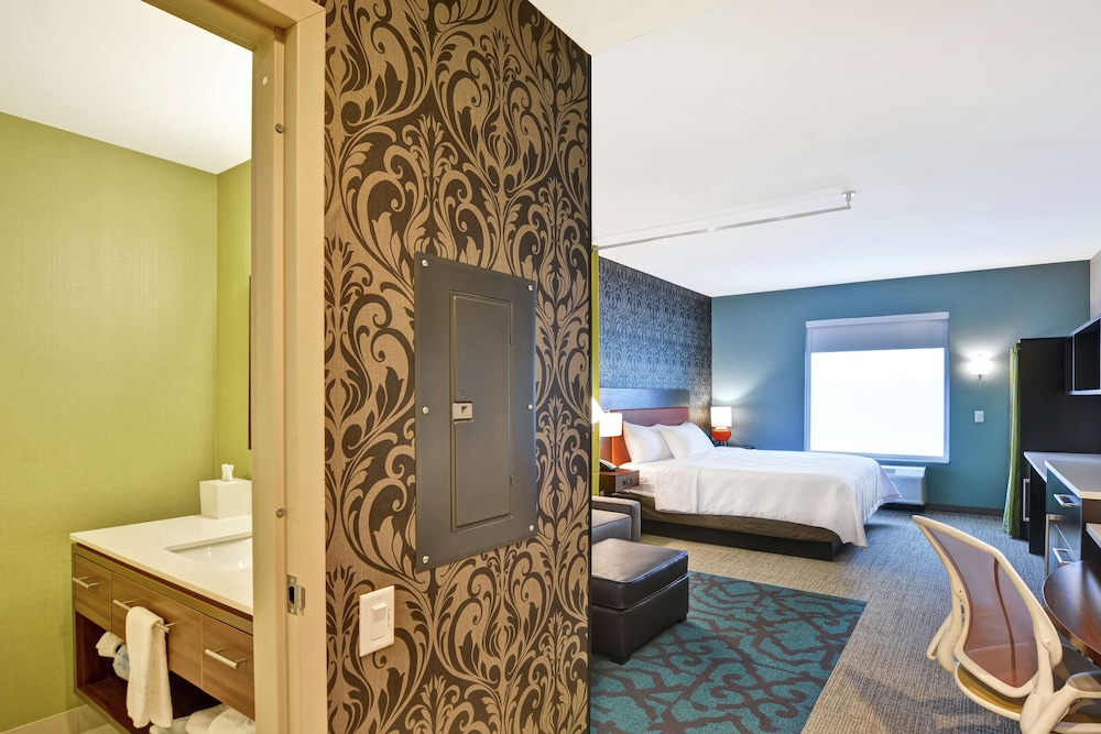 Studio Suite, 1 King Bed, Non Smoking