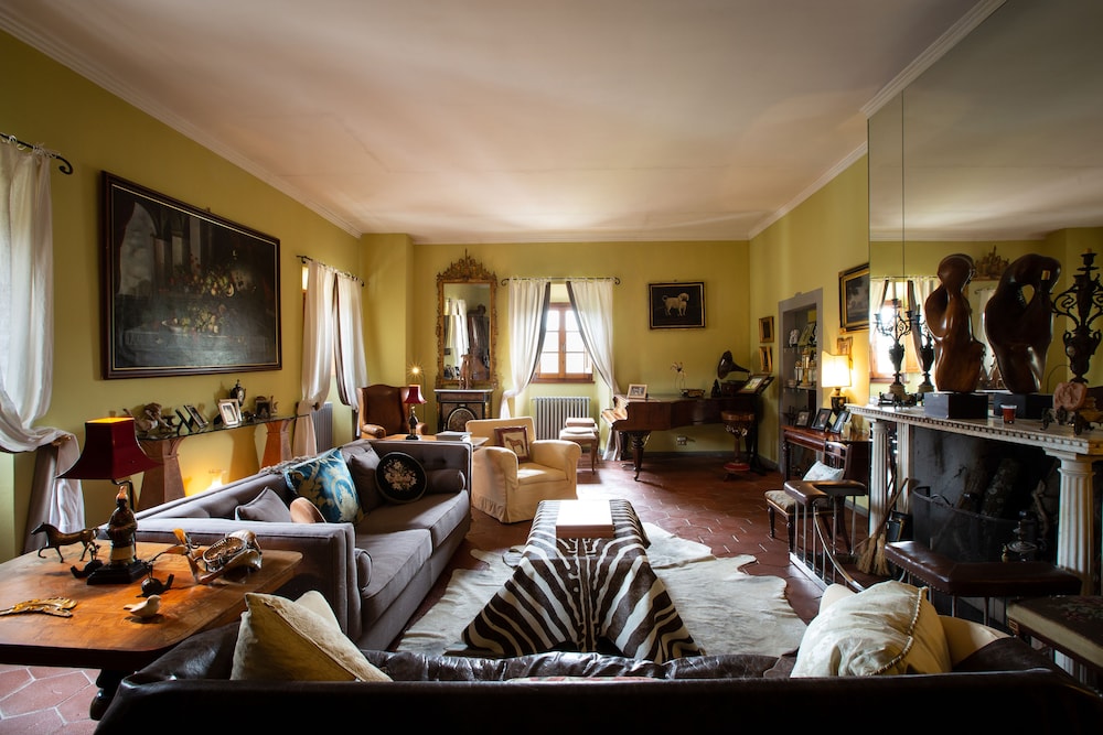 Villa photo 3