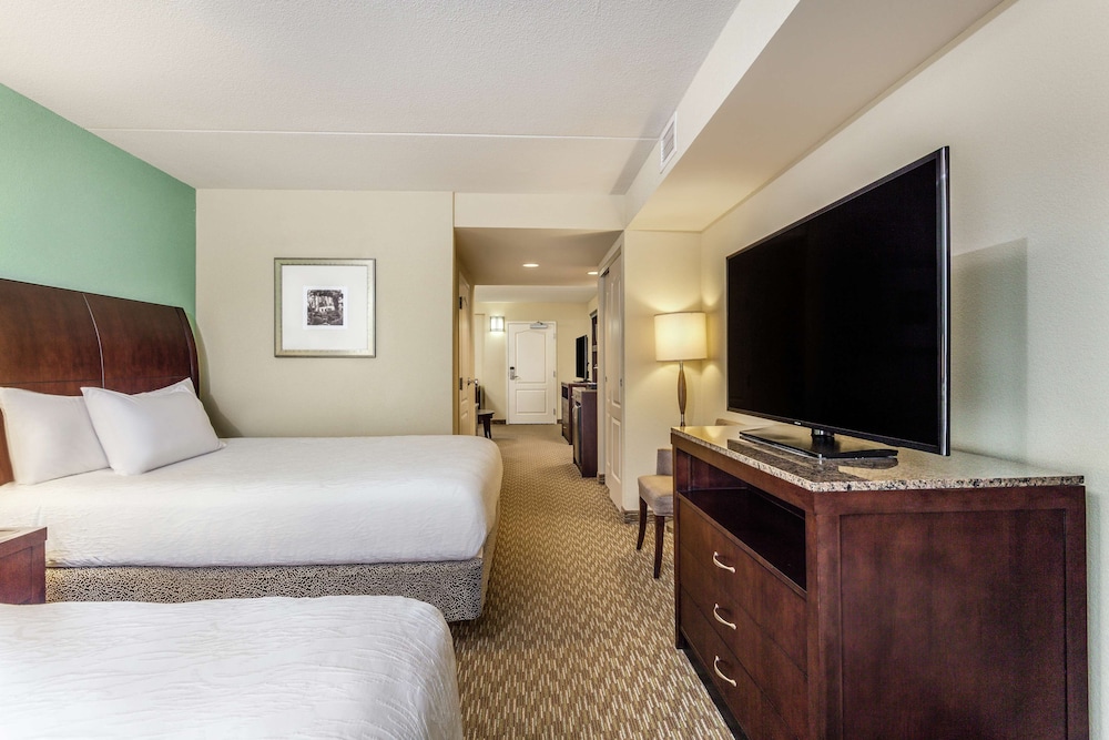 Suite, 2 Queen Beds - Photo 4
