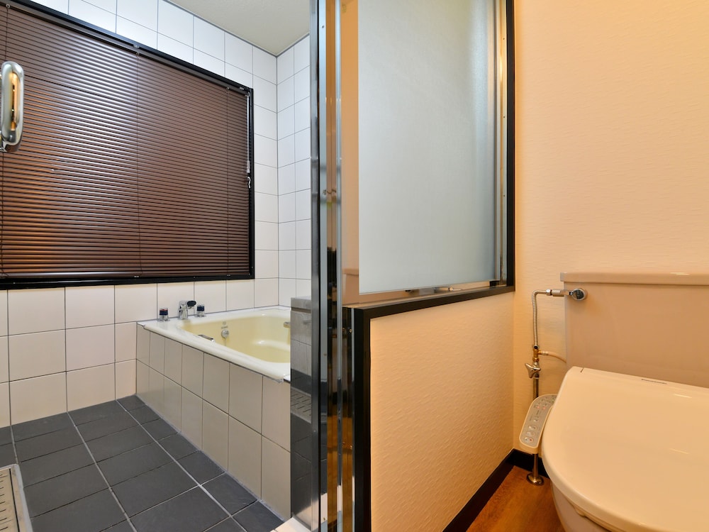 Deluxe Double Room, Non Smoking, Main Building - Photo 2