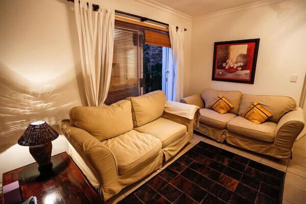 Tulip Luxury Suite photo 3