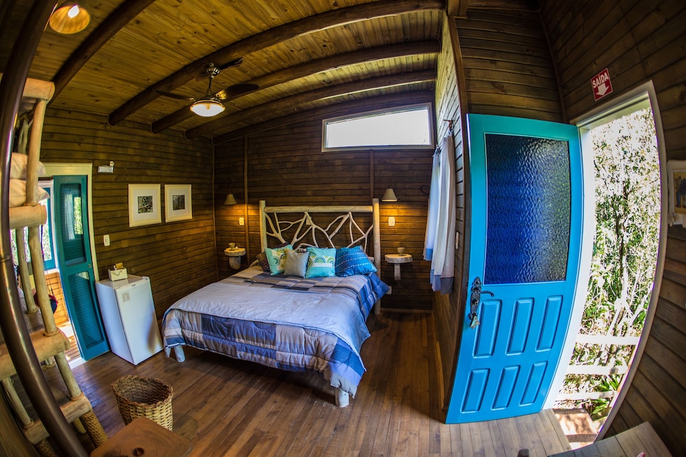 Standard Cabin photo 1