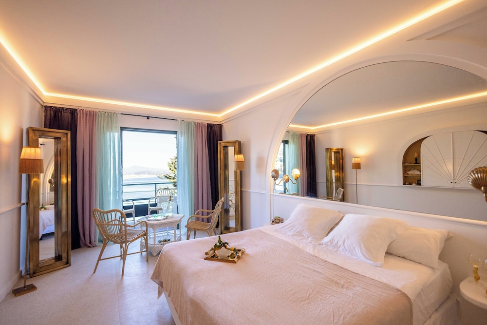 Premium Room - Photo 1