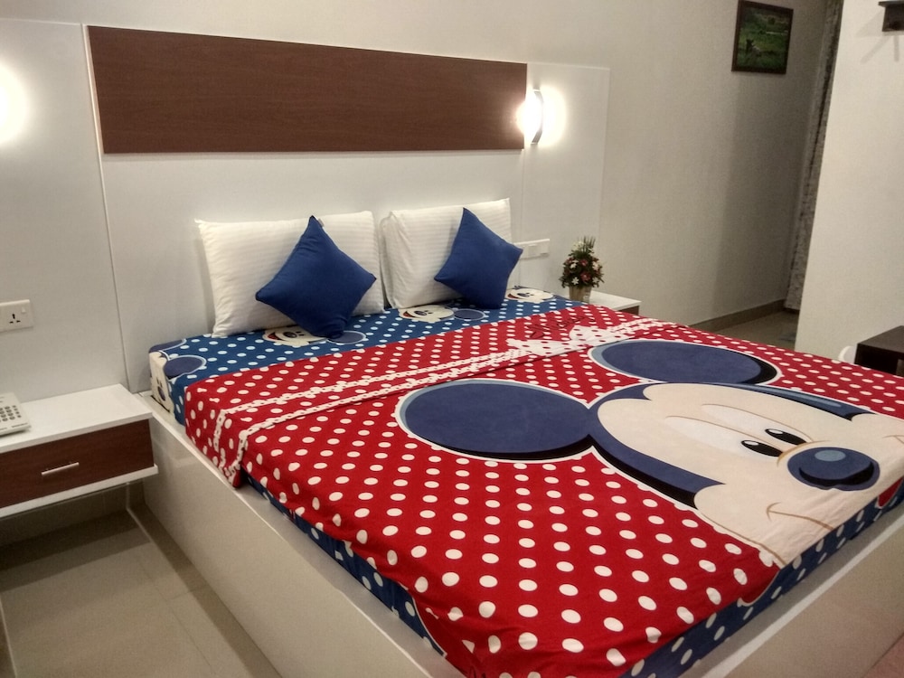 Economy Suite, 2 Bedrooms, Garden View, Garden Area photo 3