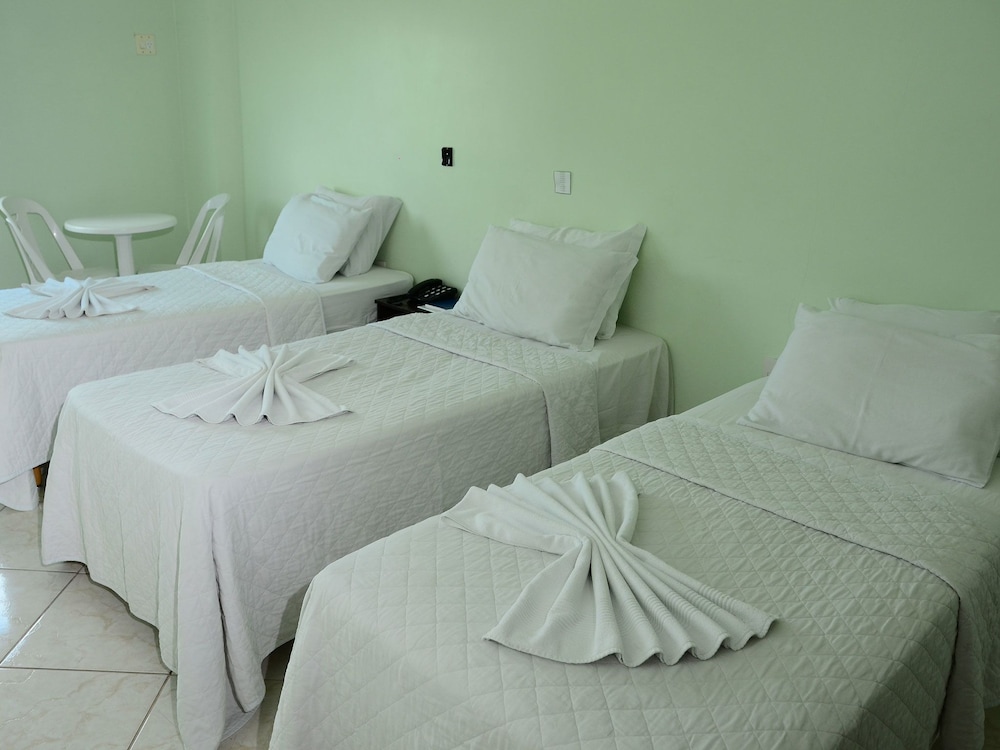 Triple Room, 3 Twin Beds photo 2