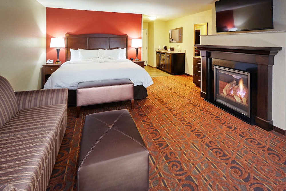 Suite, 1 King Bed, Non Smoking