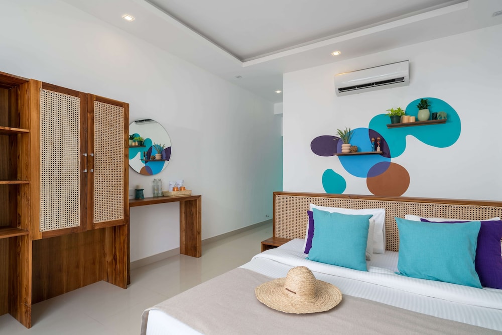 Deluxe Double Room, Oceanfront - Photo 4
