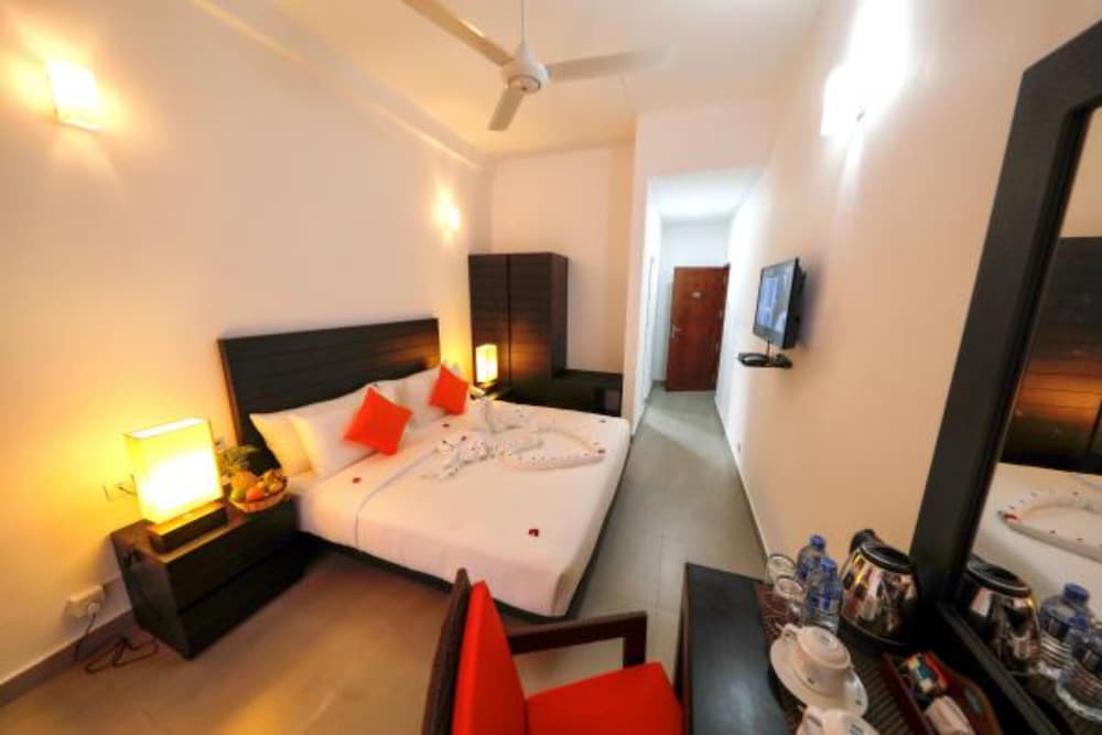 Deluxe Double or Twin Room - Photo 3