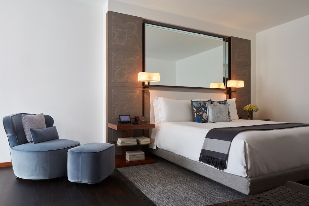 Junior Suite, 1 King Bed, Balcony - Photo 1