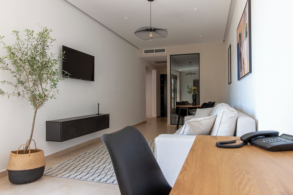 Family Apartment photo 2