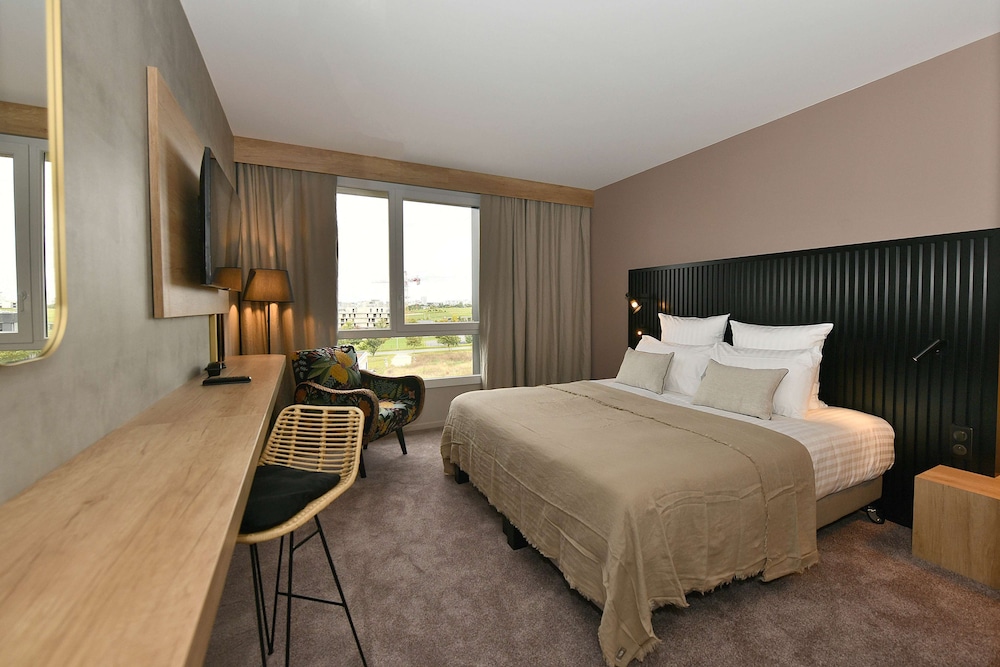 Standard Room, Multiple Beds - Photo 7