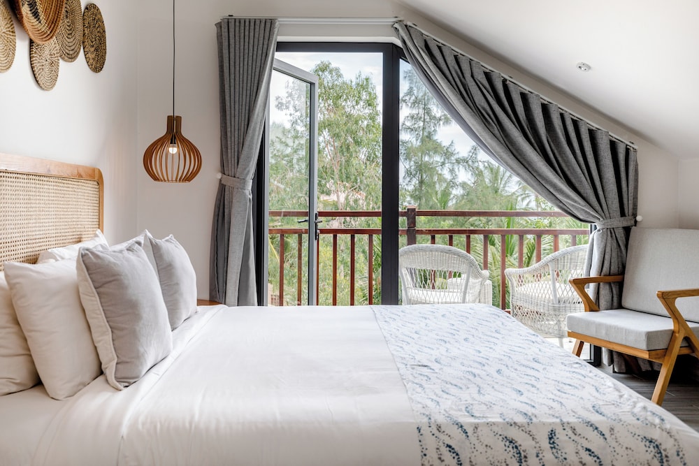 Watermark Deluxe Room