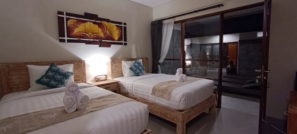 Deluxe Twin Room, Balcony, Pool View