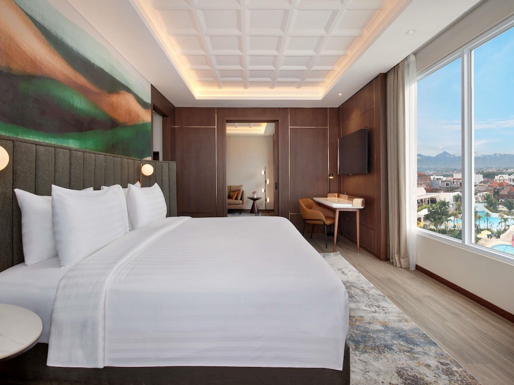 Privilege, Suite, 1 King Bed photo 1
