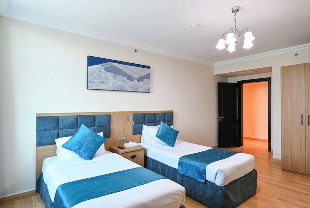 Family Apartment, 2 Bedrooms, Kitchen, Tower - Photo 5