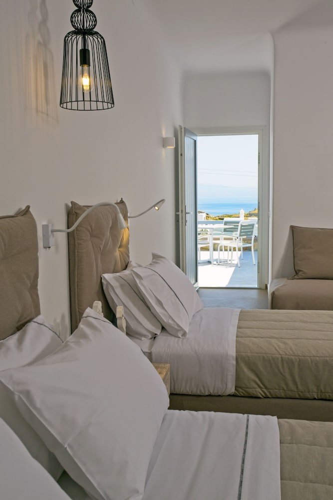 Deluxe Triple Room - Photo 2