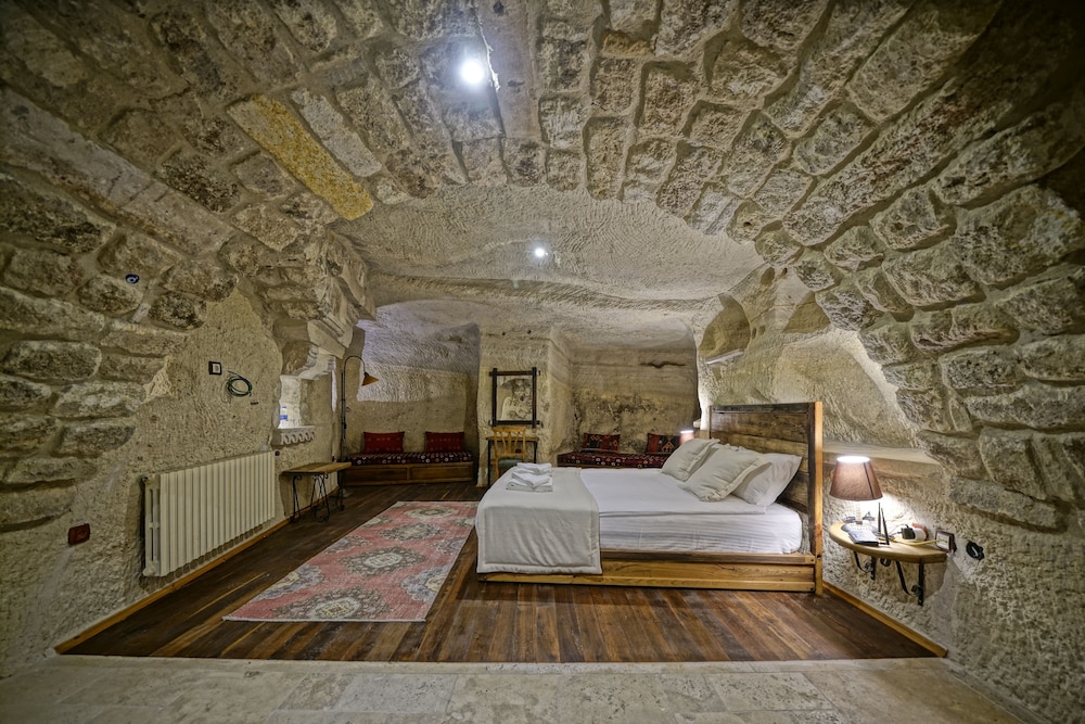 Family Room - Photo 3