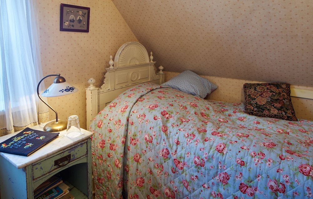 204 The Heritage Room, Single/Twin, Incl. Breakfast photo 1