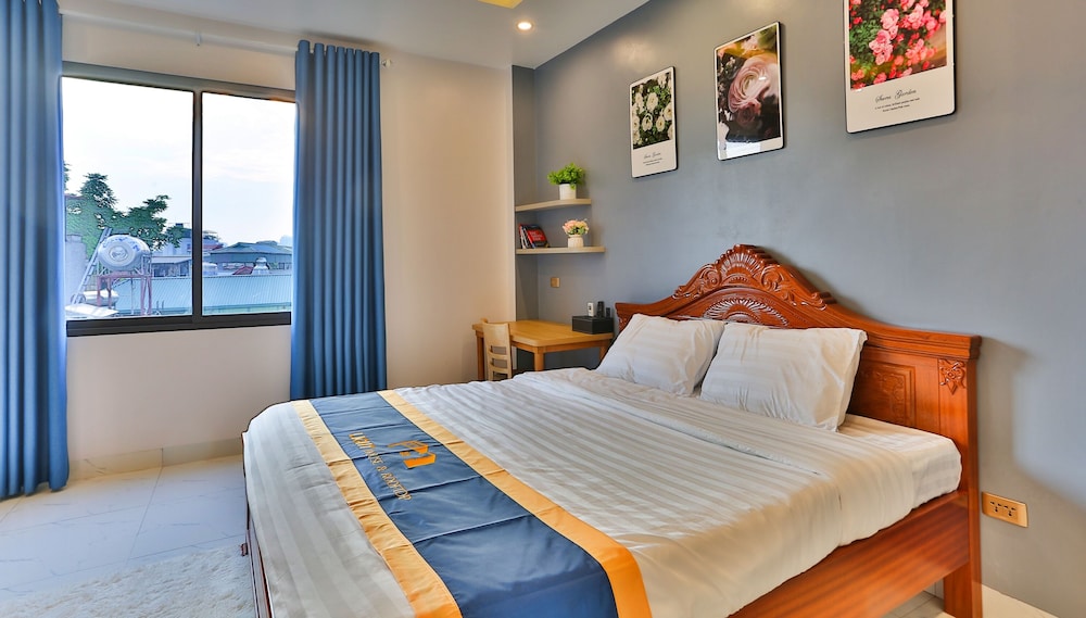 Superior Double Room, Kitchenette, City View