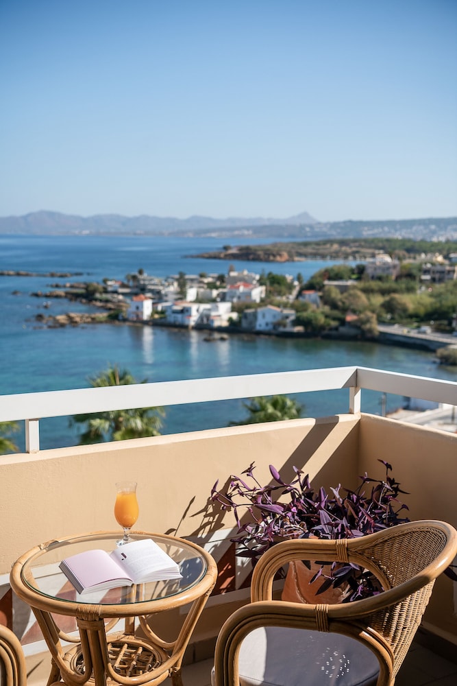 Standard Room, 1 Bedroom, Partial Sea View photo 3